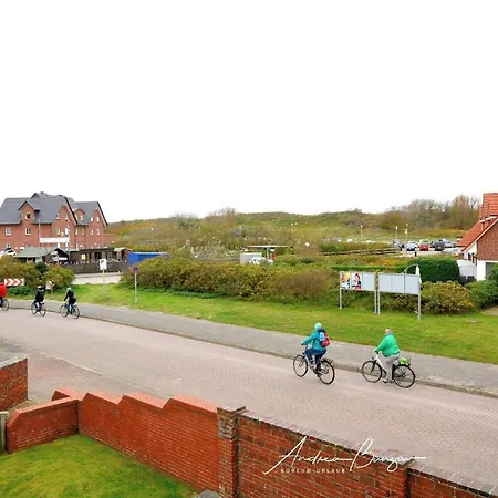 Strandhus-4 *